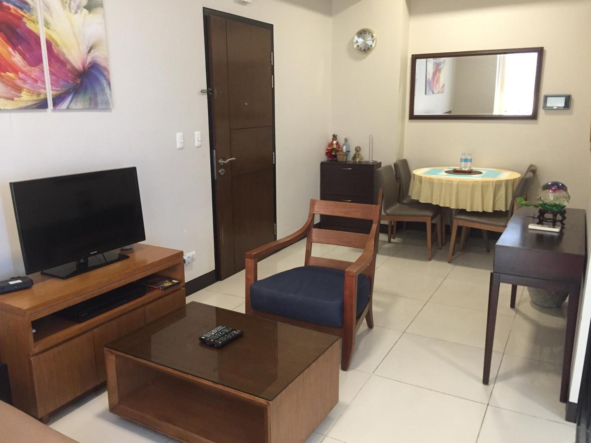 Mactan Newtown Beach Condo มักตัน ภายนอก รูปภาพ