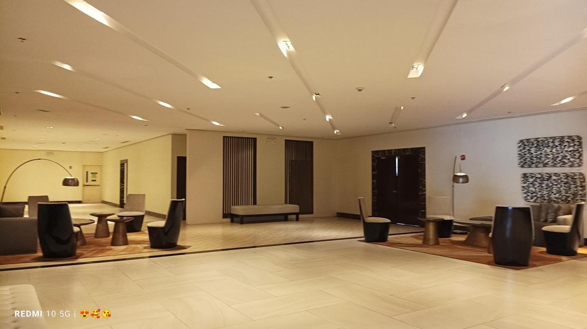 Mactan Newtown Beach Condo มักตัน ภายนอก รูปภาพ