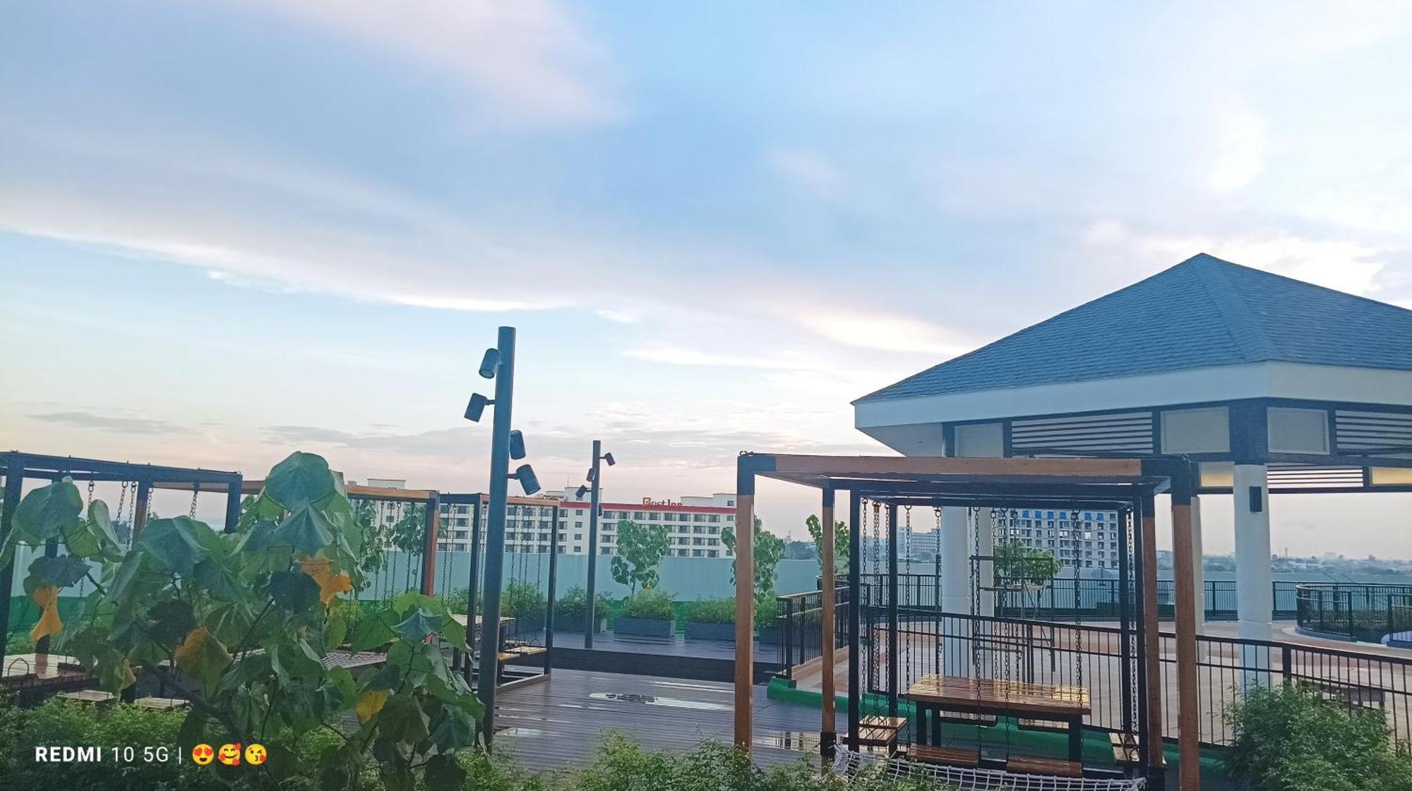 Mactan Newtown Beach Condo มักตัน ภายนอก รูปภาพ