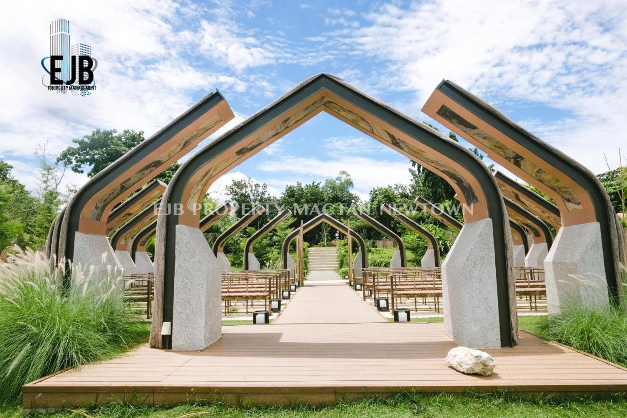 Mactan Newtown Beach Condo มักตัน ภายนอก รูปภาพ
